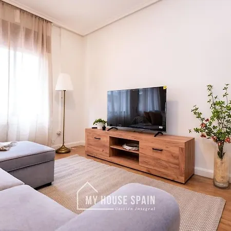 Myhousespain - Piso Con Patio En Gascona Apartman Oviedo