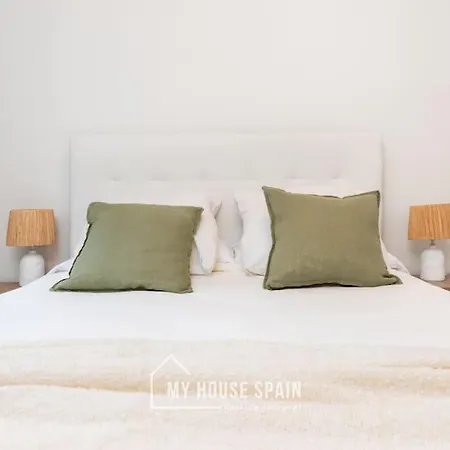 Apartman Myhousespain - Piso Con Patio En Gascona