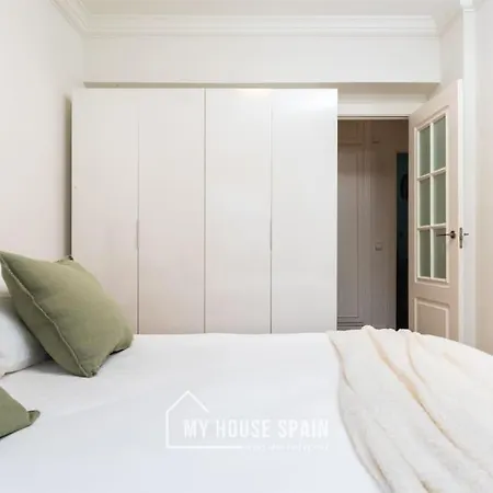 Myhousespain - Piso Con Patio En Gascona Oviedo